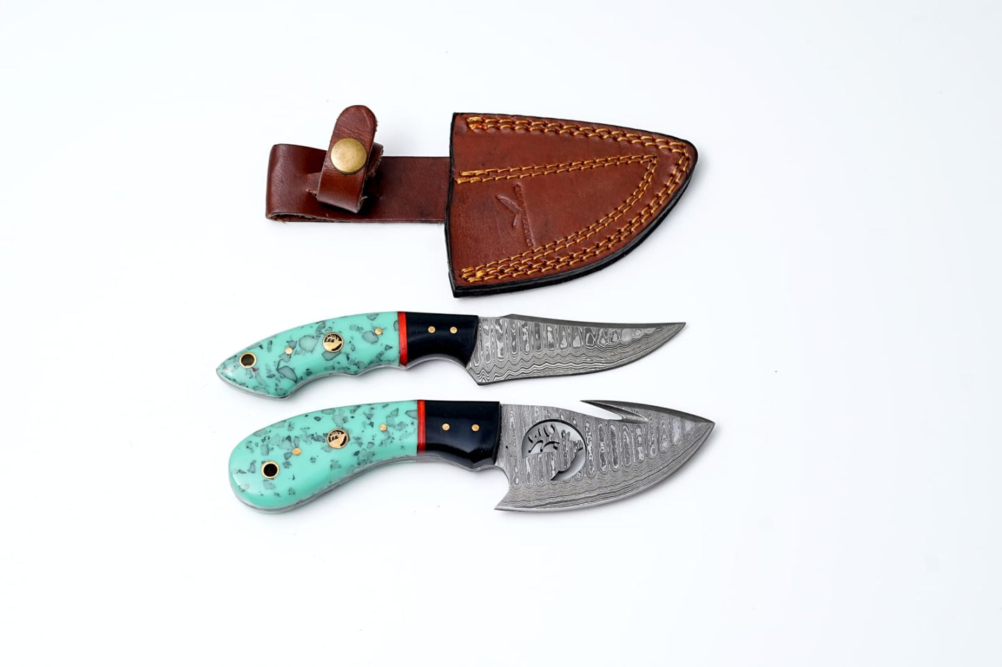 Hand-Forged Damascus Twin Knife Set – Gut Hook & Skinning Blades with Turquoise Mosaic Handles