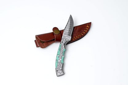 Hand-Forged Damascus Skinner Knife – Turquoise Inlay Handle with Leather Sheath